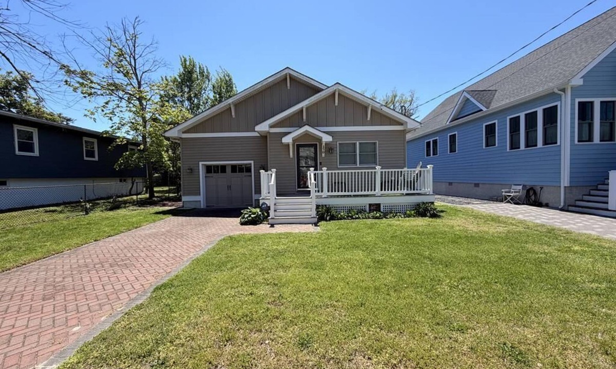 West Cape May House | Geat home walking distance to shops and restaurants