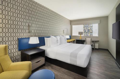 Tulsa Hotel | GLō Best Western Tulsa-Catoosa East Route 66