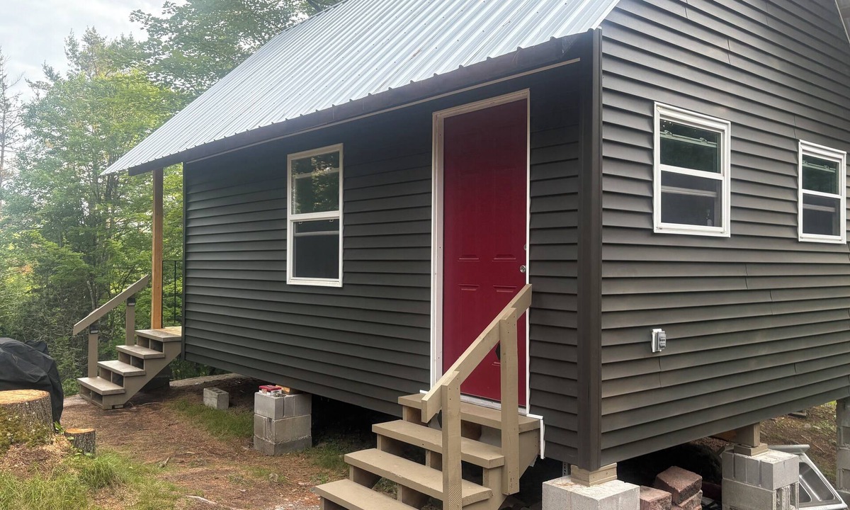 Ticonderoga House | Glamping Escape House - reconnect with nature without giving up comfort.