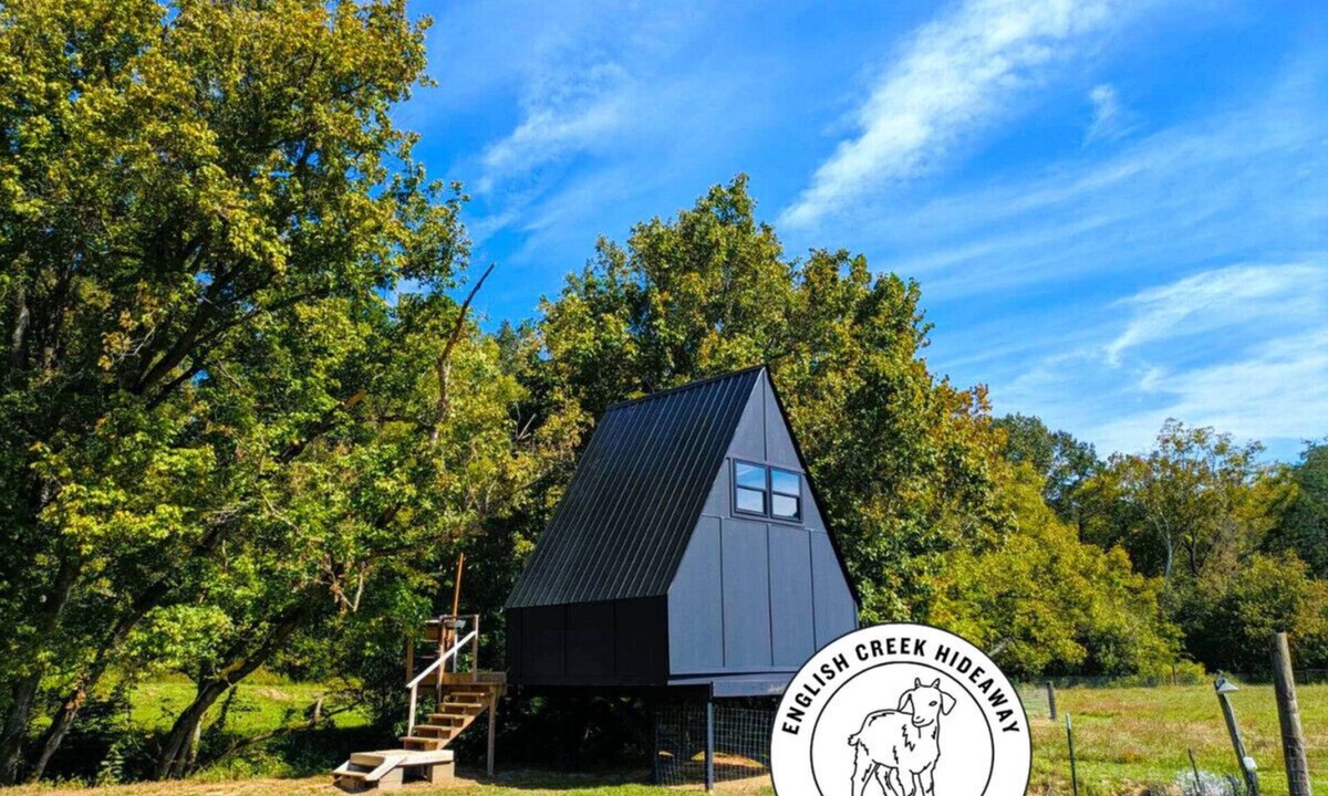 Newport House | Goat Farm Tree House on Creek