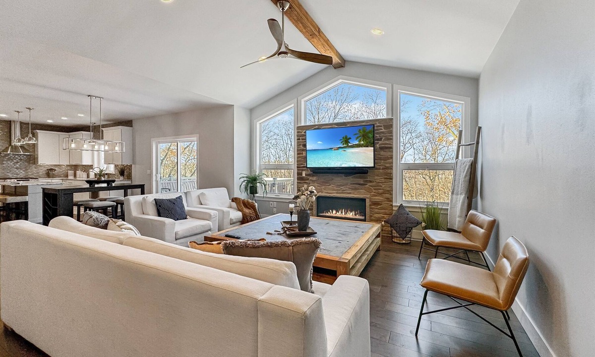 Madison House | Golden Days | Madison Living