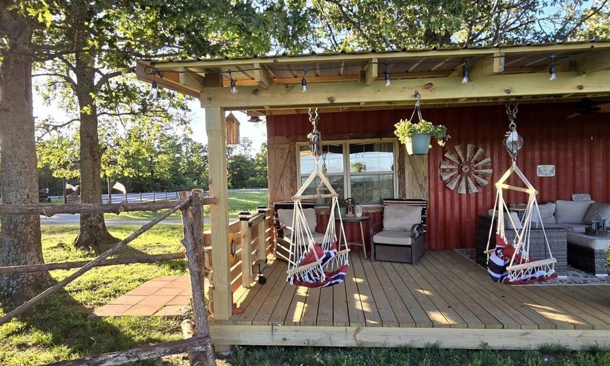 Gainesville Cabin | Gorgeous Container for a Romantic Getaway on a Ranch with Incredible Views in Gainesville, Missouri
