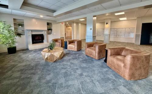 North Central Omaha Apartment | Graceland 325