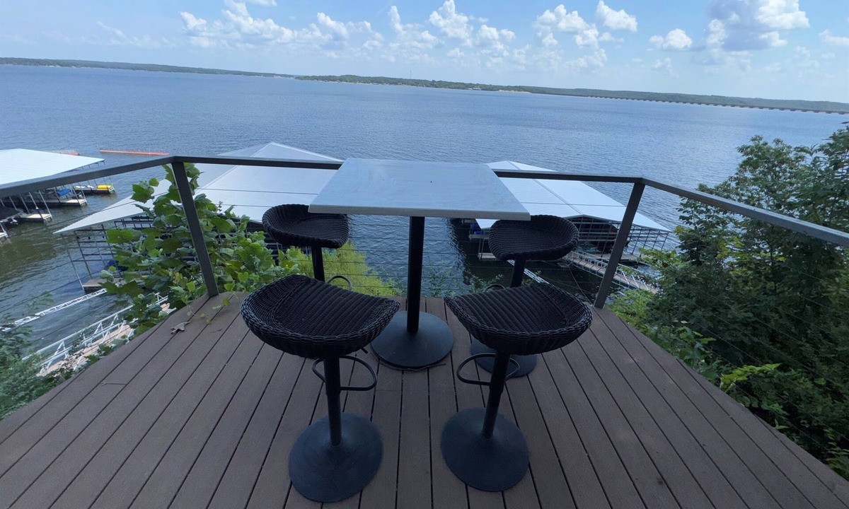 Vinita House | Grand Waterfront-Luxury 4-Level Lakefront Retreat, Hot Tub, Community Pool