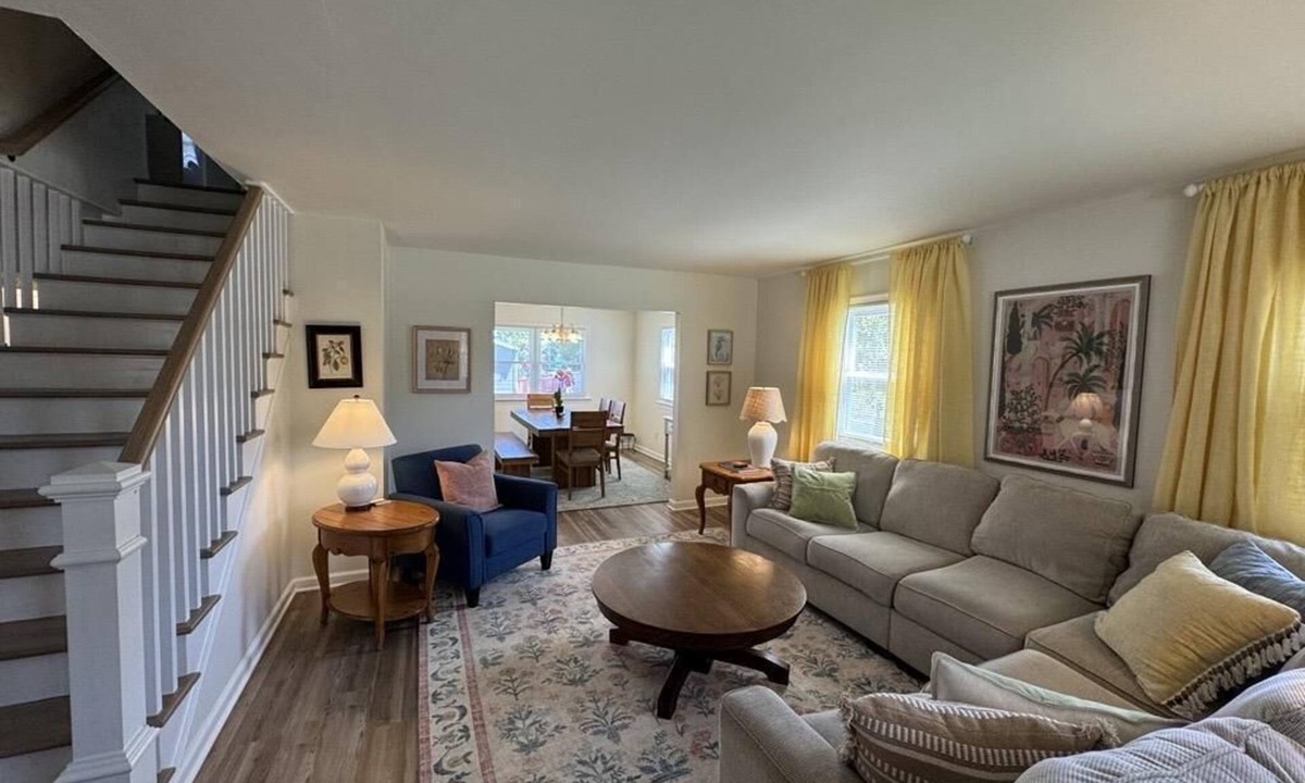 Erma House | Great for Families! Short Drive to Beaches!