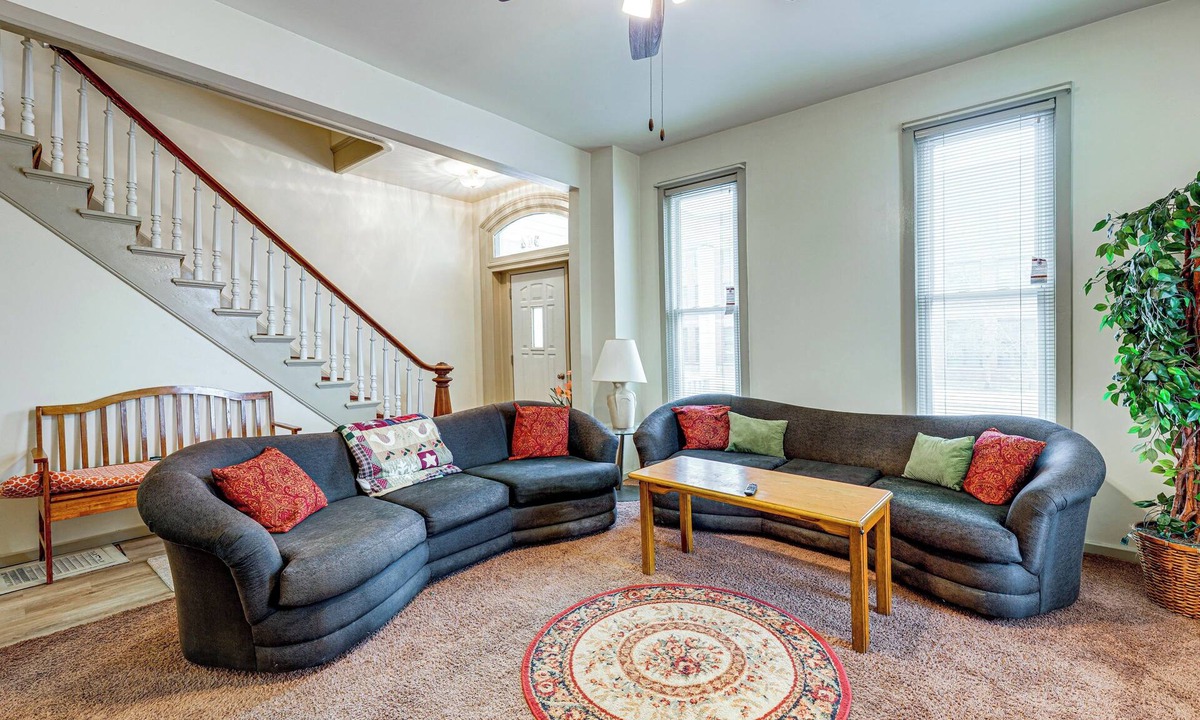Ottawa House | Great Location! Walking Distance to So Much!