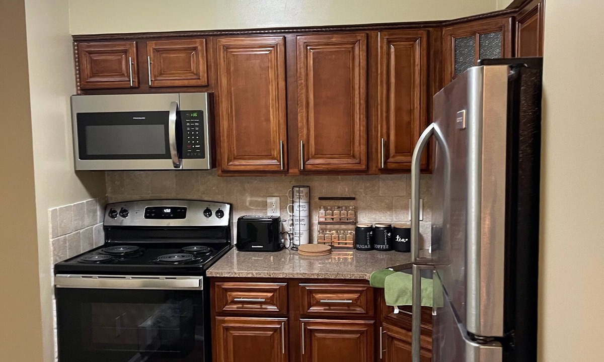 Asbury Park Condo | Great summer rental just 2 blocks from Asbury board walk