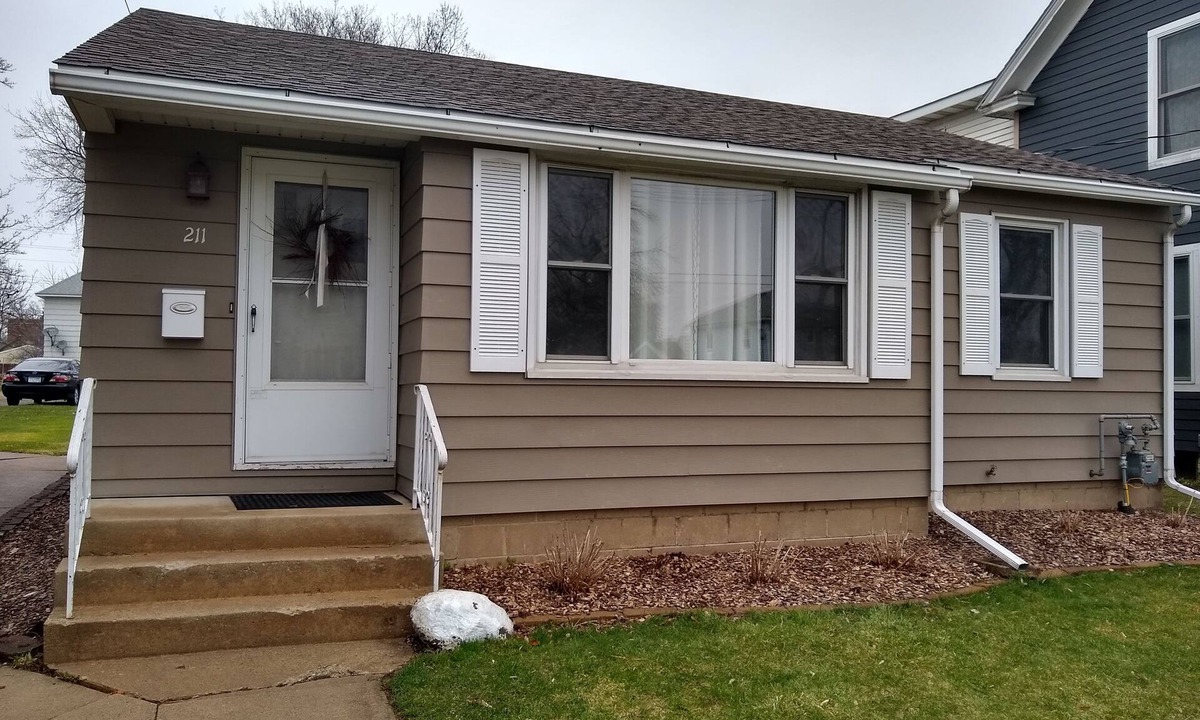 Northrup House | Guesthouse Cottage walkable to Mayo Clinic