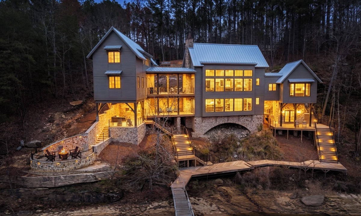 Arley House | Halo Cove - Private Lakefront Retreat on 14 Acres
