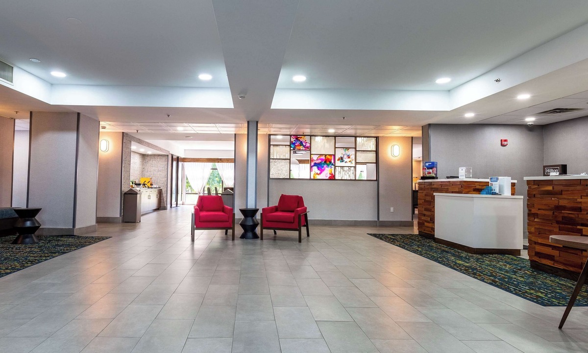 East Windsor Hotel | Hampton Inn East Windsor