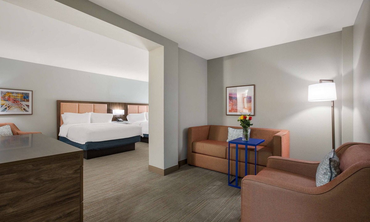 Linden Hotel | Hampton Inn Linden