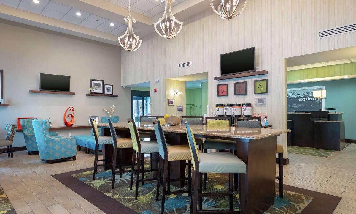 Adairsville Hotel | Hampton Inn & Suites Adairsville-Calhoun Area