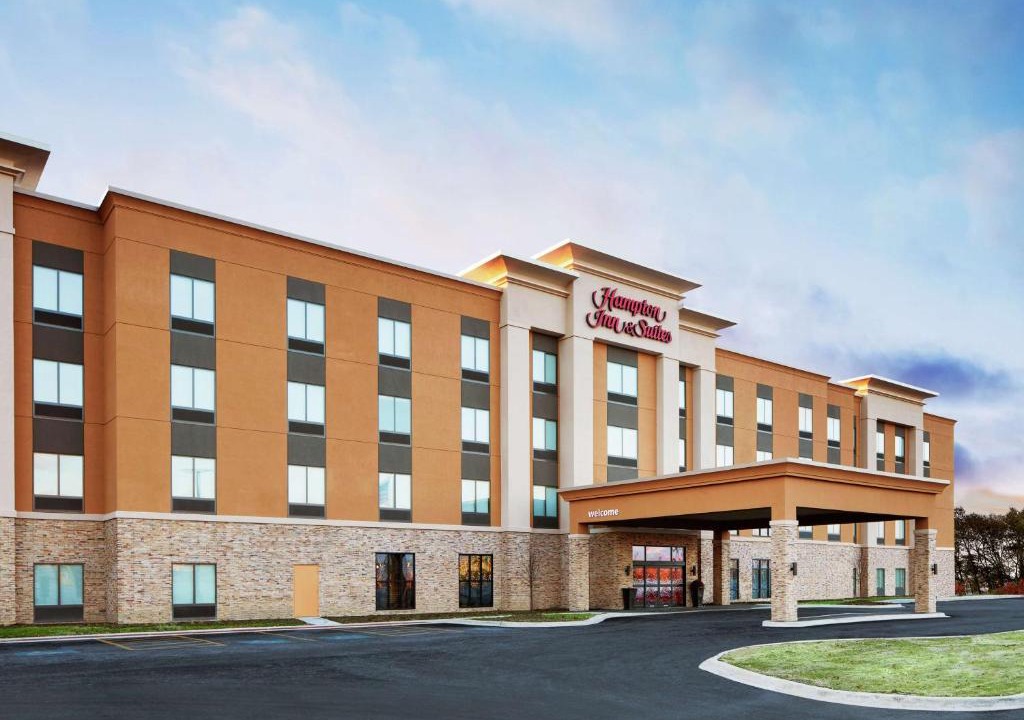 Waukegan Hotel | Hampton Inn & Suites Chicago/Waukegan