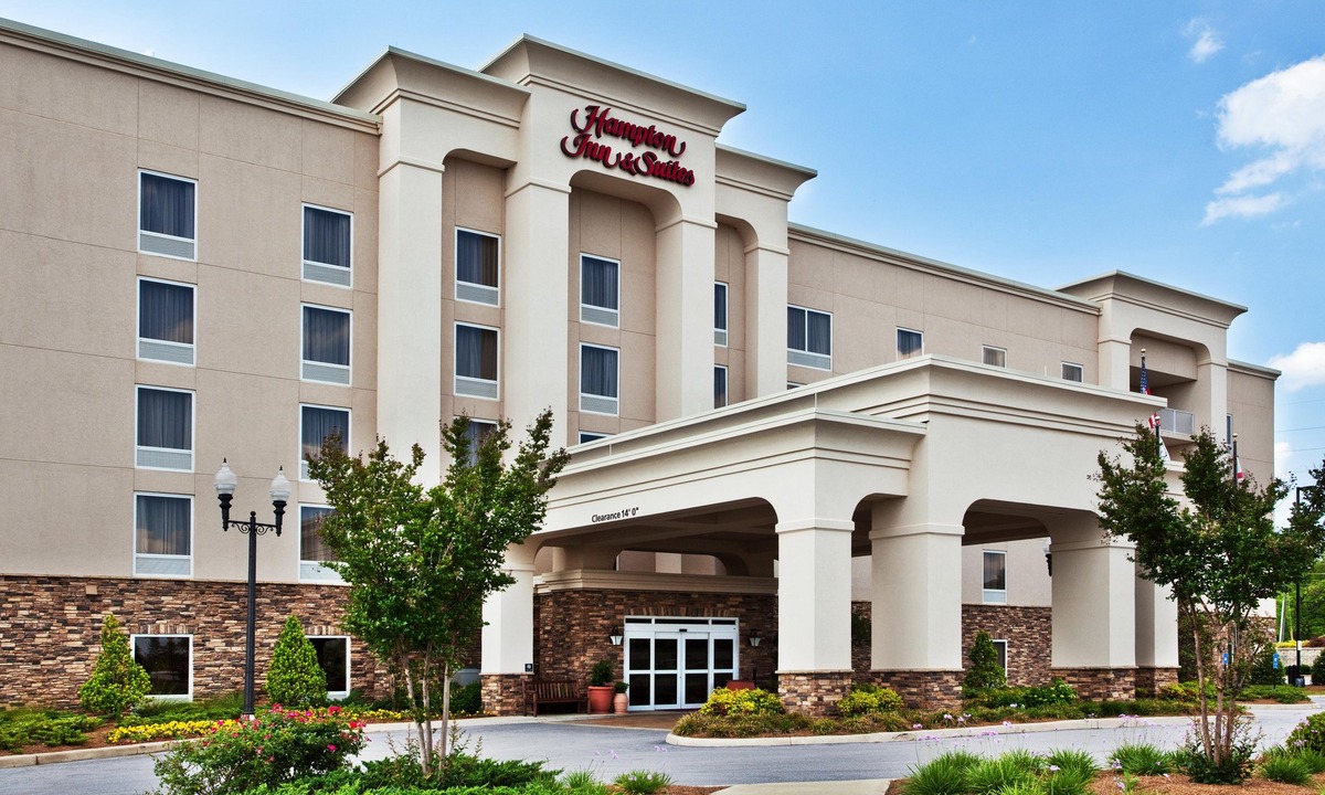 Lanett Hotel | Hampton Inn & Suites Lanett/West Point