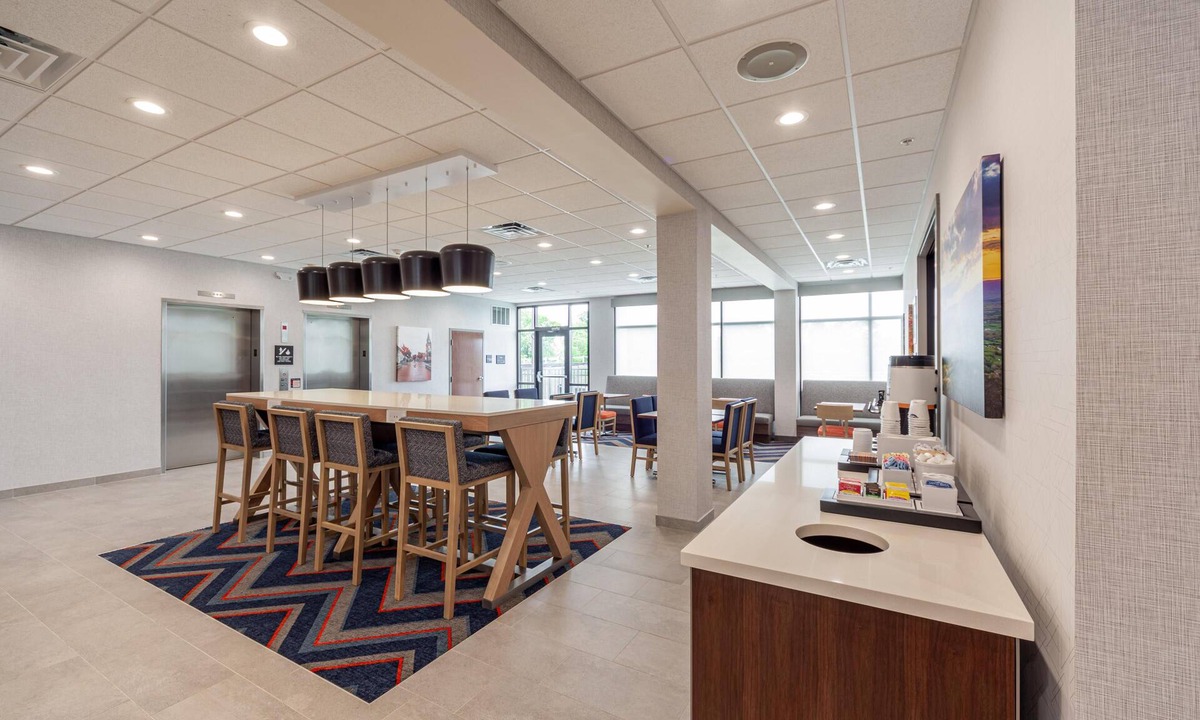 Winchester Hotel | Hampton Inn Winchester N/Conference Center, VA