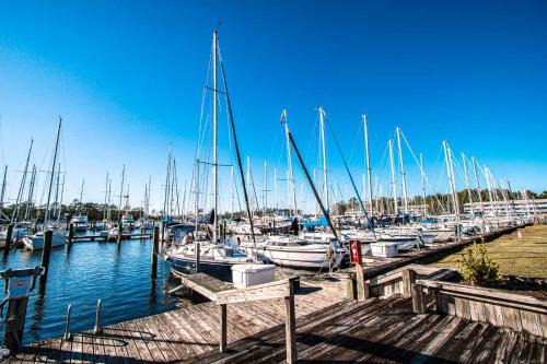 New Bern Hotel | Harbourside II Condos