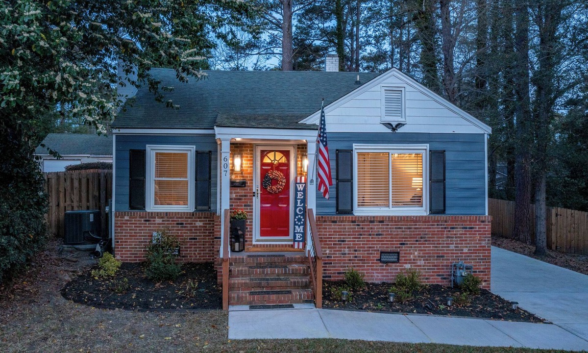 Terry Sanford House | Haymount Home w/Movie Room + min. to Downtown & Ft. Bragg & Colleges+Basketball