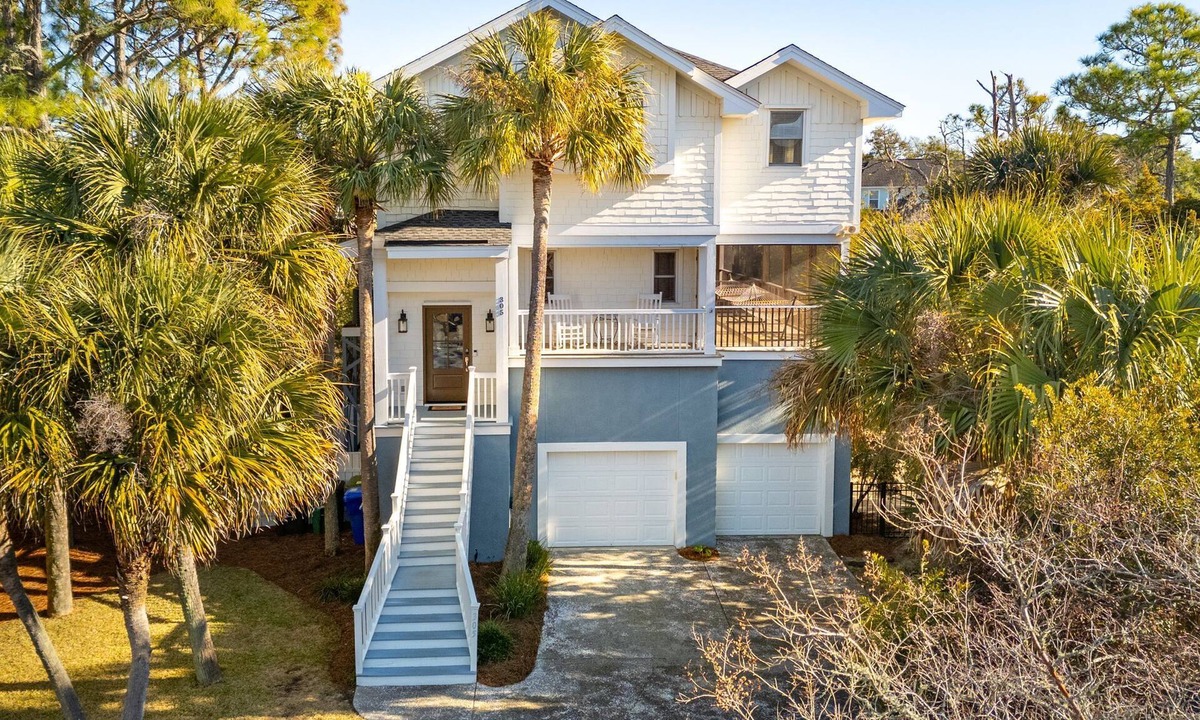 Sunset Point House | Heatable Pool, Short Walk to Beach, Luxury Living! Sweet Carolina