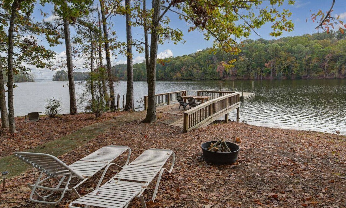 Leesville Apartment | Heron`s Flight | Sleeps 6 on Lake Murray