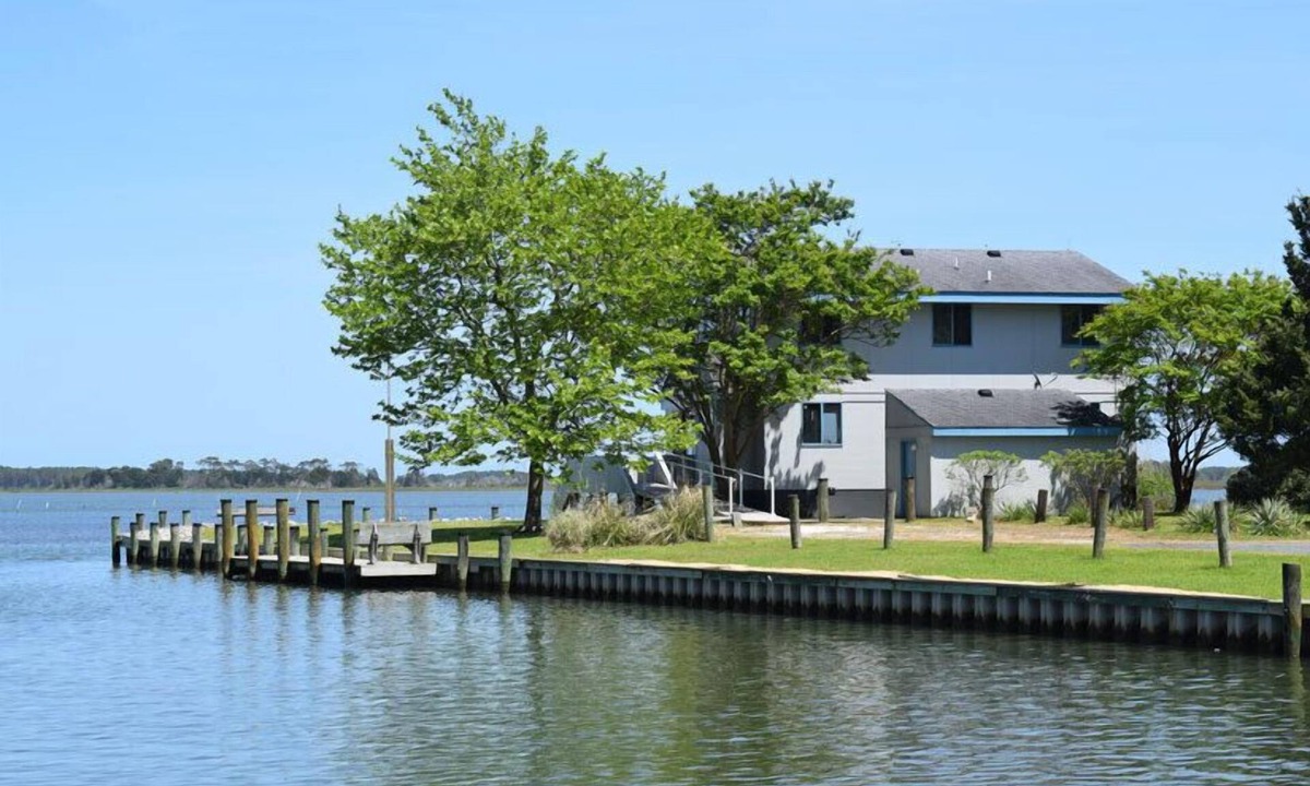 Deep Hole House | Heron's Roost- Waterfront | 4BR Home w/Private Dock I Sunrise Views