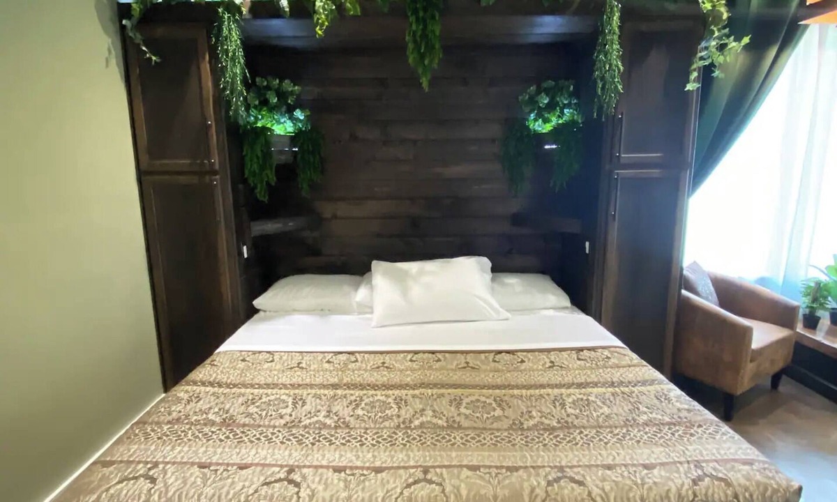 Ashley Oaks House | Hidden Retreat: Not a Tiny Home