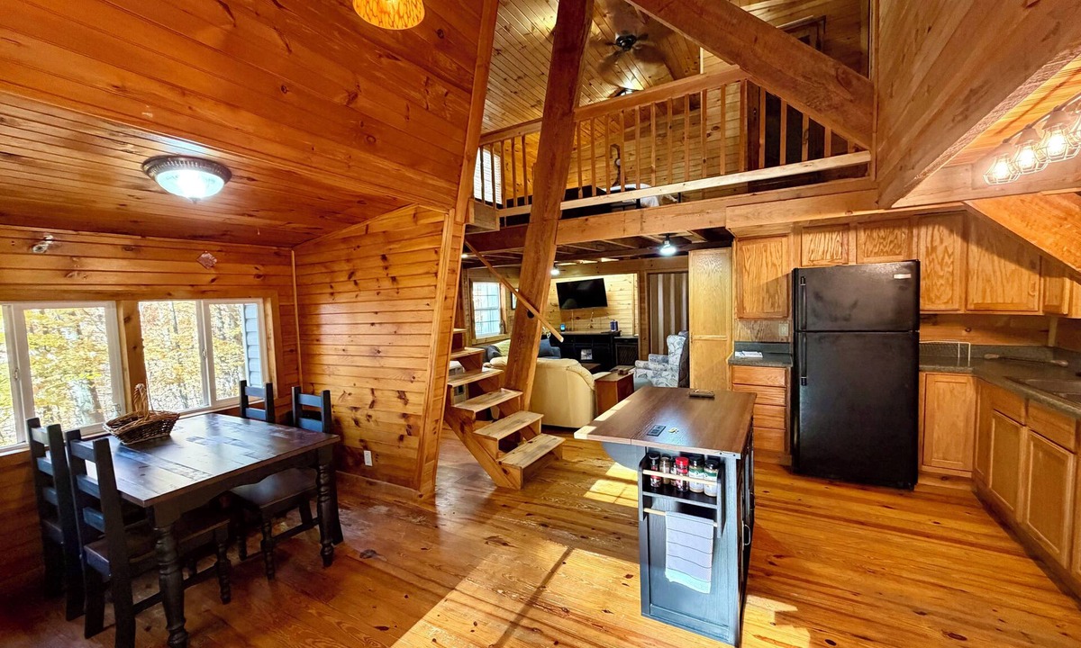 Clyde Cottage | Hidden Rustic cottage in charming Clyde perfect for relaxing getaway