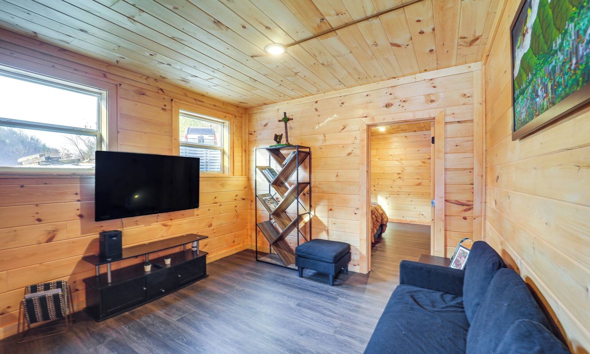 Mountain City Apartment | Hike, Fish, Sip & Ski: Quiet Apt in Mountain City