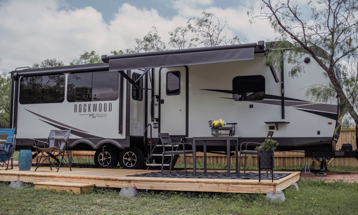 Oatmeal House | Hill Country Escape/45 minutes from downtown Austin 1 King 1 Queen Bed Full Kitc
