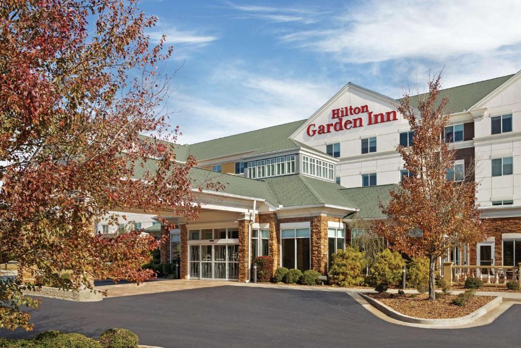 Oxford Hotel | Hilton Garden Inn Oxford/Anniston, AL