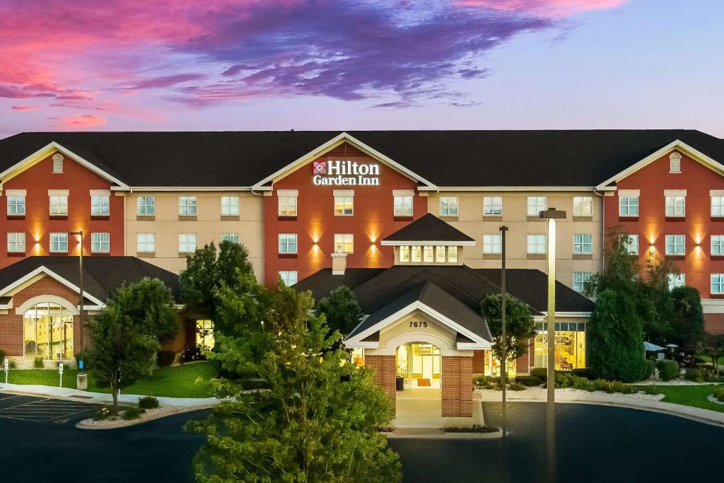 Rockford Hotel | Hilton Garden Inn Rockford
