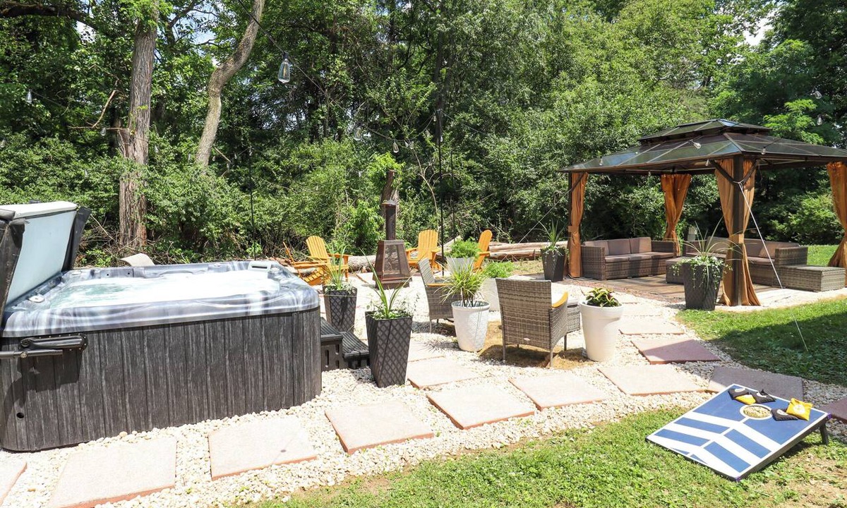 Spry House | Historic York Schoolhouse Retreat | Hot Tub Game Room Fire Pit Sleeps 9
