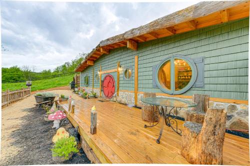 Cosby House | Hobbit House & Creekside Cabin on 6 Acres in Cosby