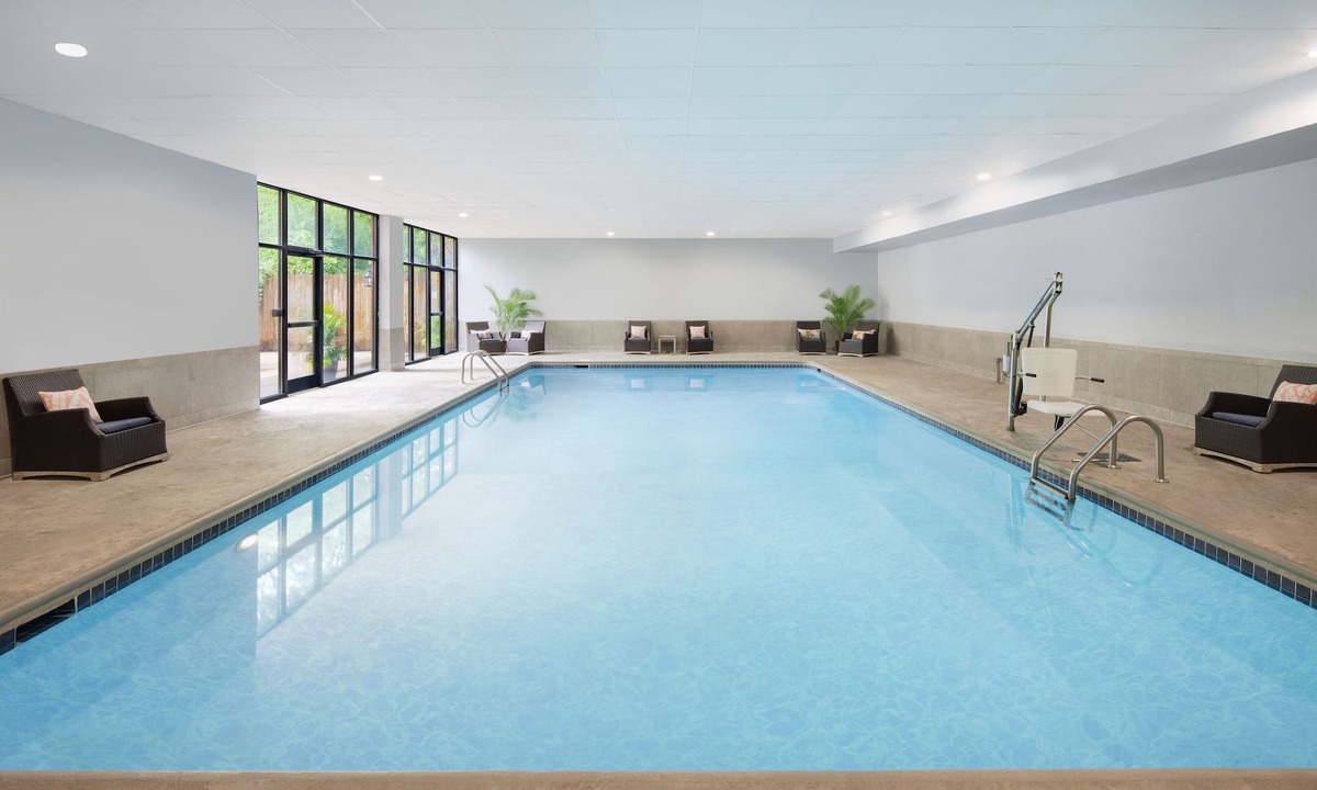 Charlottesville Hotel | Holiday Inn Charlottesville-Univ Area by IHG