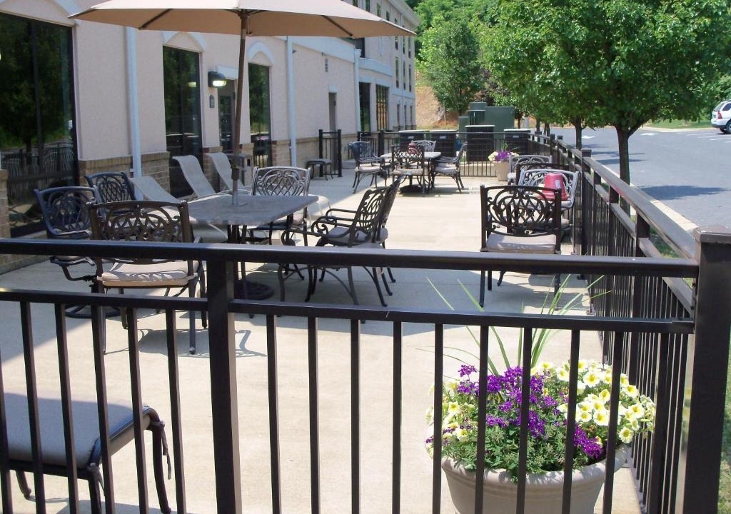 Winchester Hotel | Holiday Inn Express and Suites Winchester by IHG