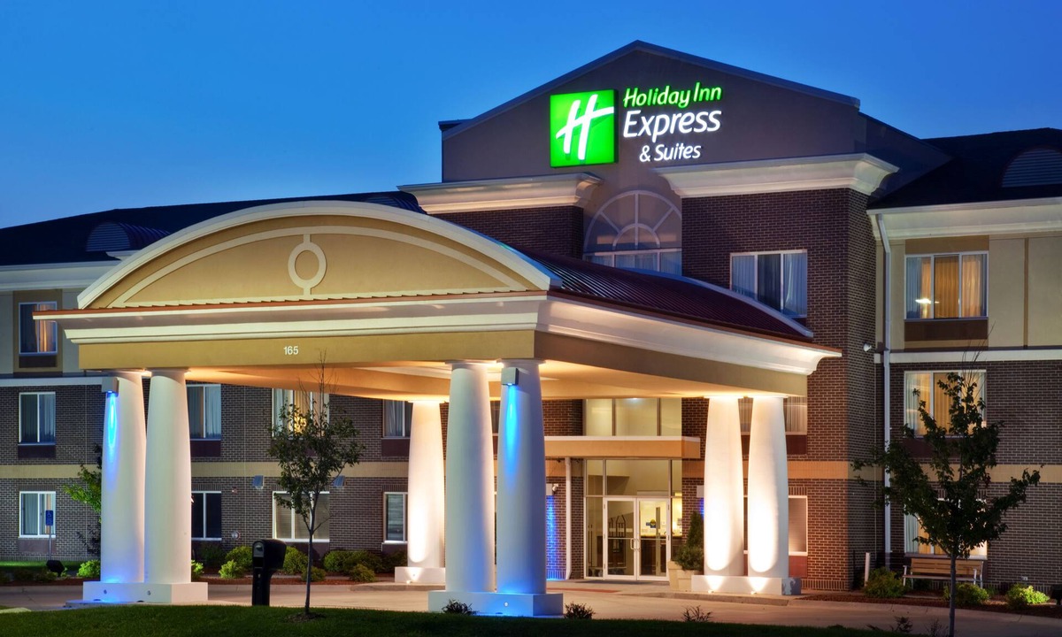 Altoona Hotel | Holiday Inn Express Hotel & Suites Altoona-Des Moines by IHG