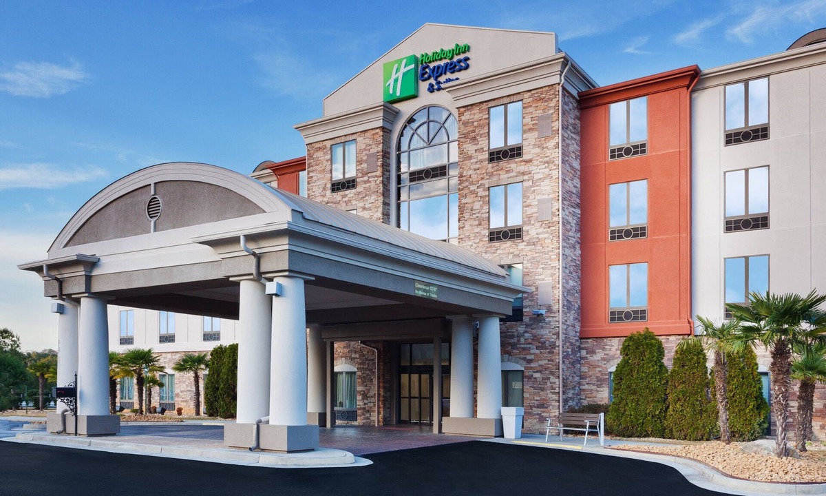 Rome Hotel | Holiday Inn Express & Suites Rome-East by IHG