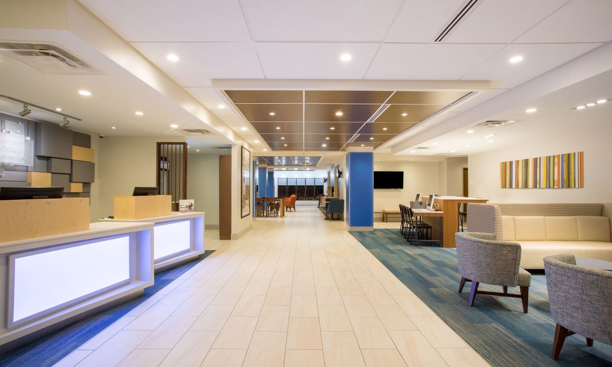 Reisterstown Hotel | Holiday Inn Express & Suites Owings Mills-Baltimore Area by IHG