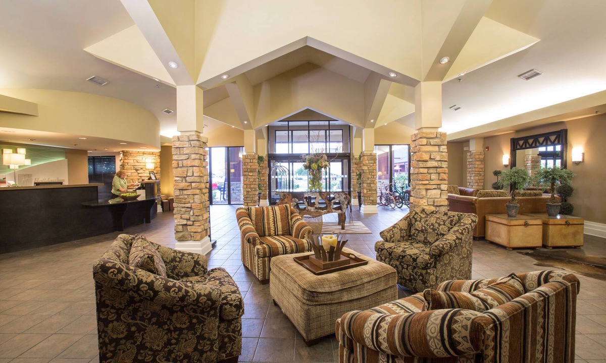 Lake Elmo Hotel | Holiday Inn Hotel & Suites St. Paul NE - Lake Elmo by IHG