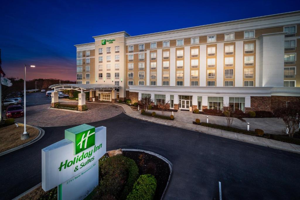 Ellendale Hotel | Holiday Inn & Suites Memphis - Wolfchase Galleria by IHG