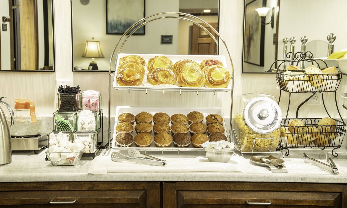 The Waterfront Hotel | Holland Hotel Free Parking Jersey City