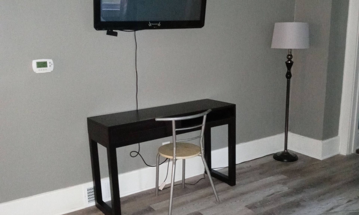Davenport Apartment | Home feeling away from home traveling nurse discounts
