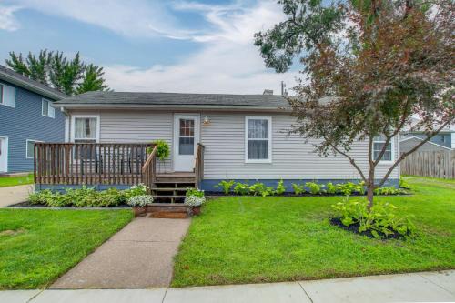 Kalona House | Home Near Kinnick, UI Health & Amish Country