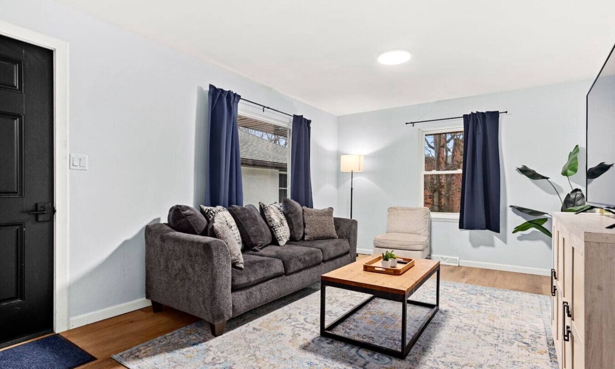 Peoria Apartment | Home Suite Home-G: Minutes to Downtown & P Heights