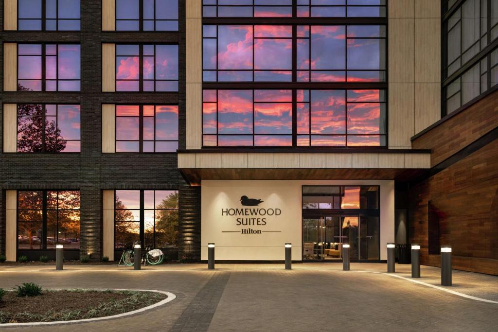 Riverfront Hotel | Homewood Suites By Hilton Wilmington Downtown