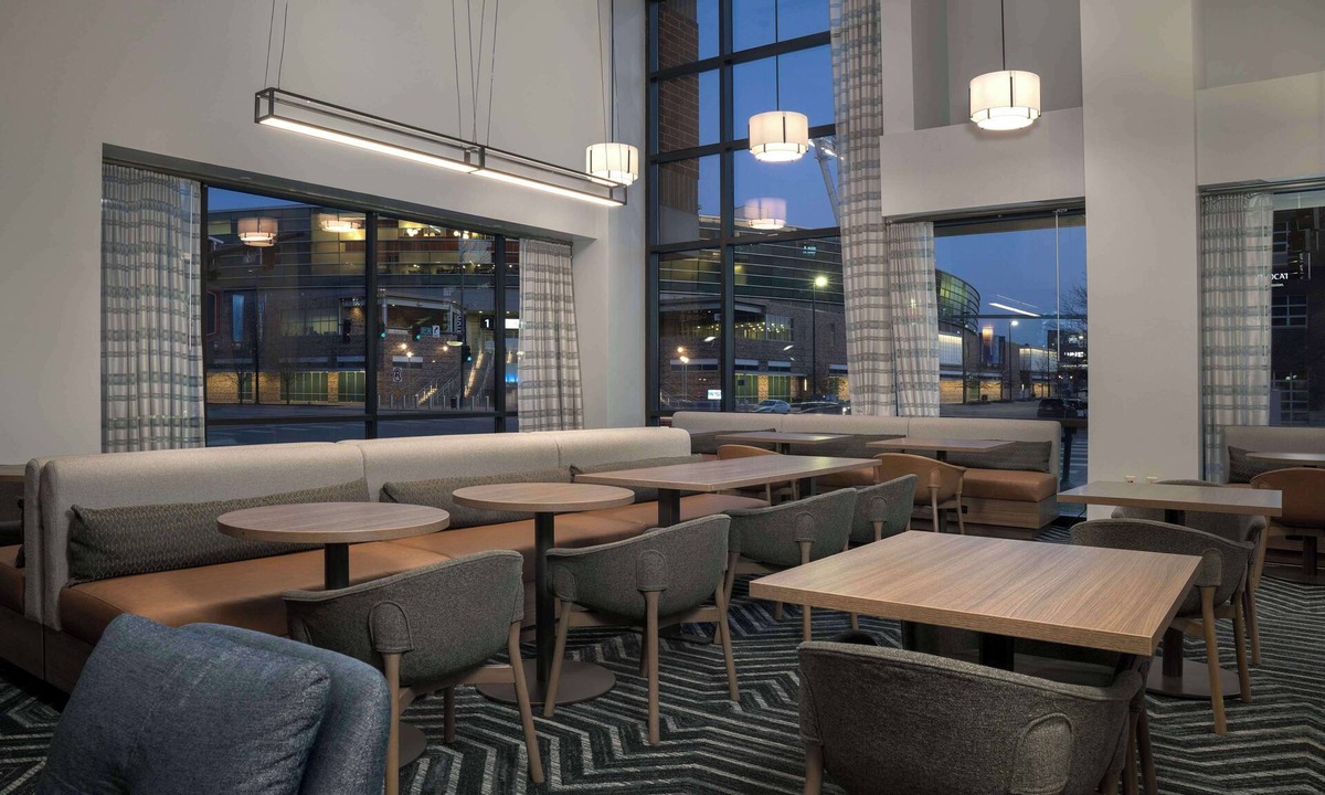 NoDo District Hotel | Homewood Suites by Hilton Omaha Downtown