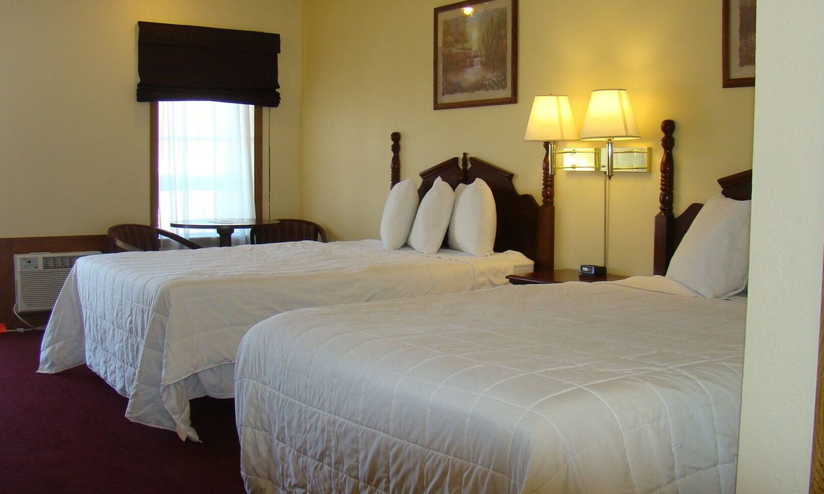 Mountain View Hotel | Honeysuckle Inn - Mountain View