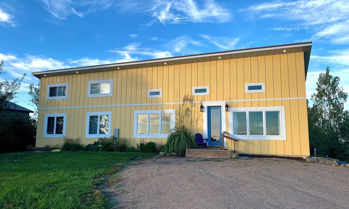 Pierre House | Hope's Anchor-Outdoor adventures & luxurious accommodations collide by the river