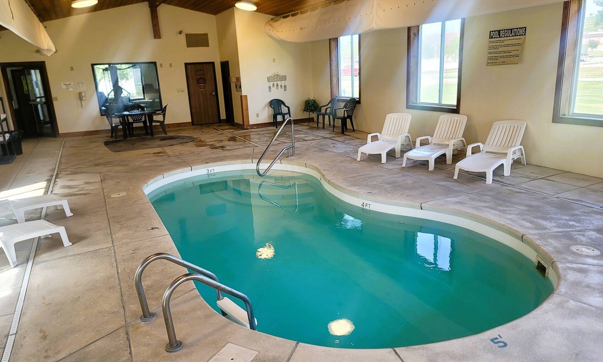 West Point Hotel | Horizon Inn and Suites