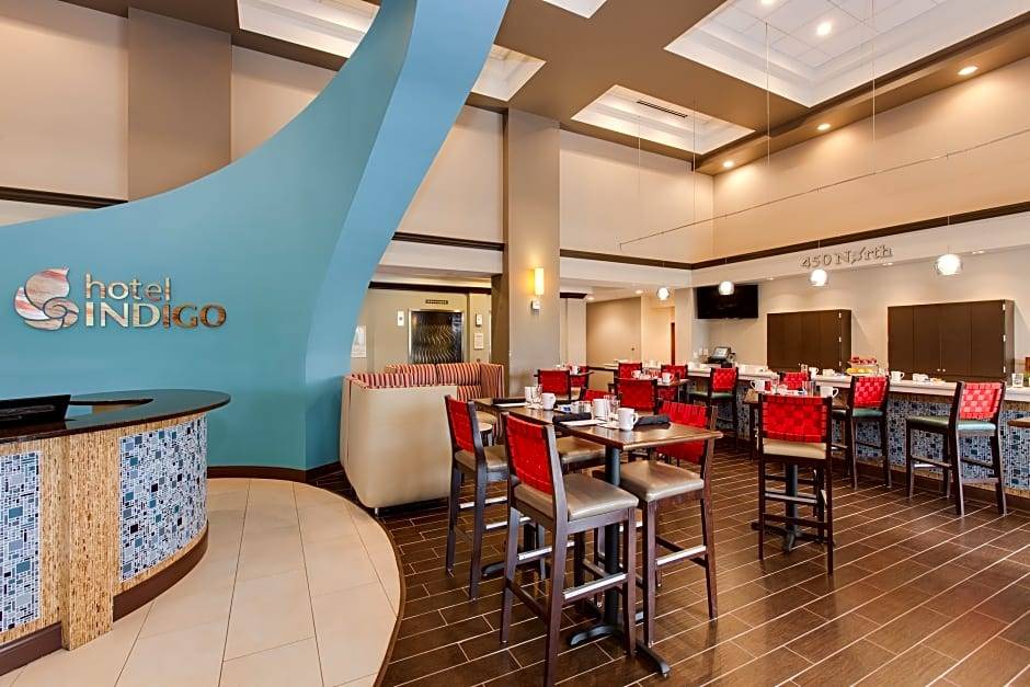 Vernon Hills Hotel | Hotel Indigo Vernon Hills, an IHG Hotel