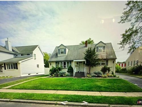 Hasbrouck Heights House | House For Rent Near MetLife Stadium